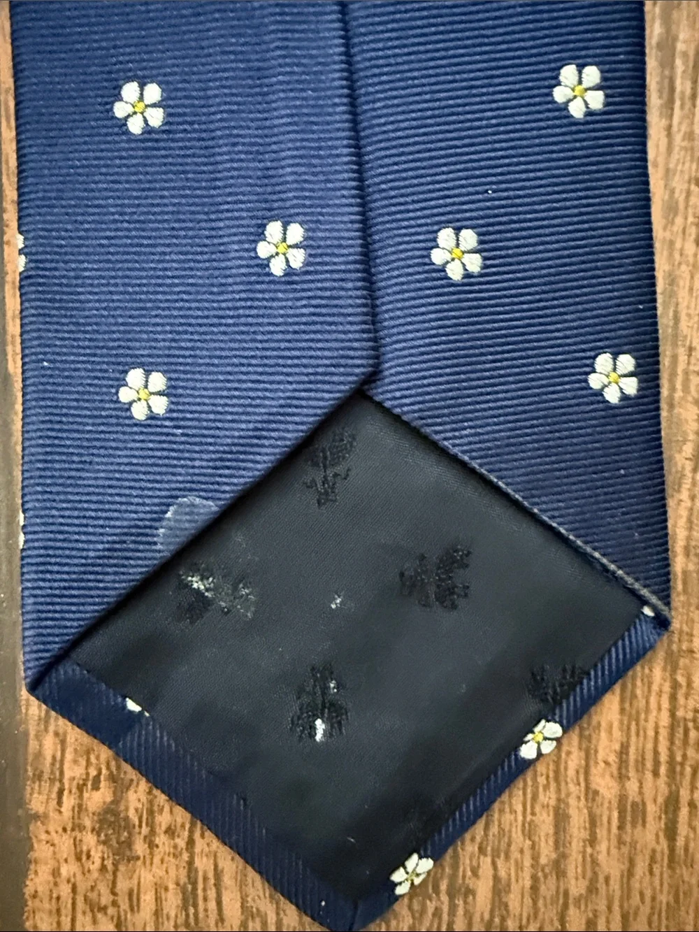 Brooks Brothers Makers Navy Blue Silk Tie with Tiny Embroidered Daisy Flowers